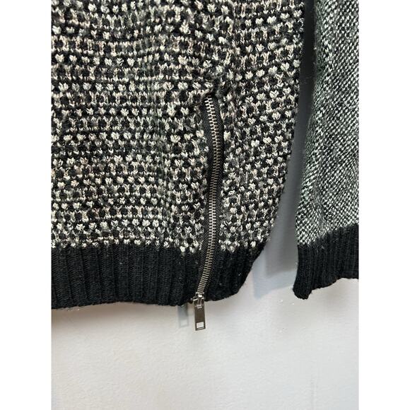 Forever 21 Wool‎ Blend Sweater Womens Medium Black Gray Zipper Details Heavy - Picture 5 of 6